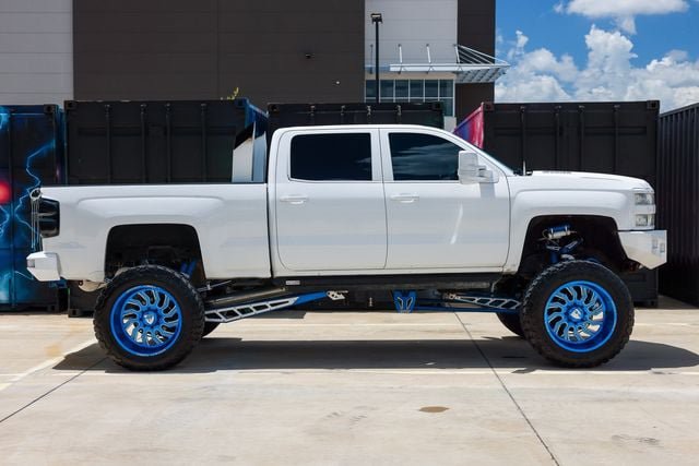 Used 2015 Chevrolet Silverado 2500 LTZ w/ Duramax Plus Package AWD/4WD image 15