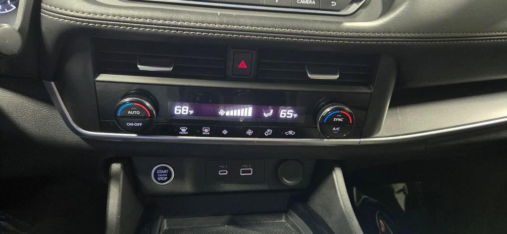 Used 2023 Nissan Rogue SV image 20