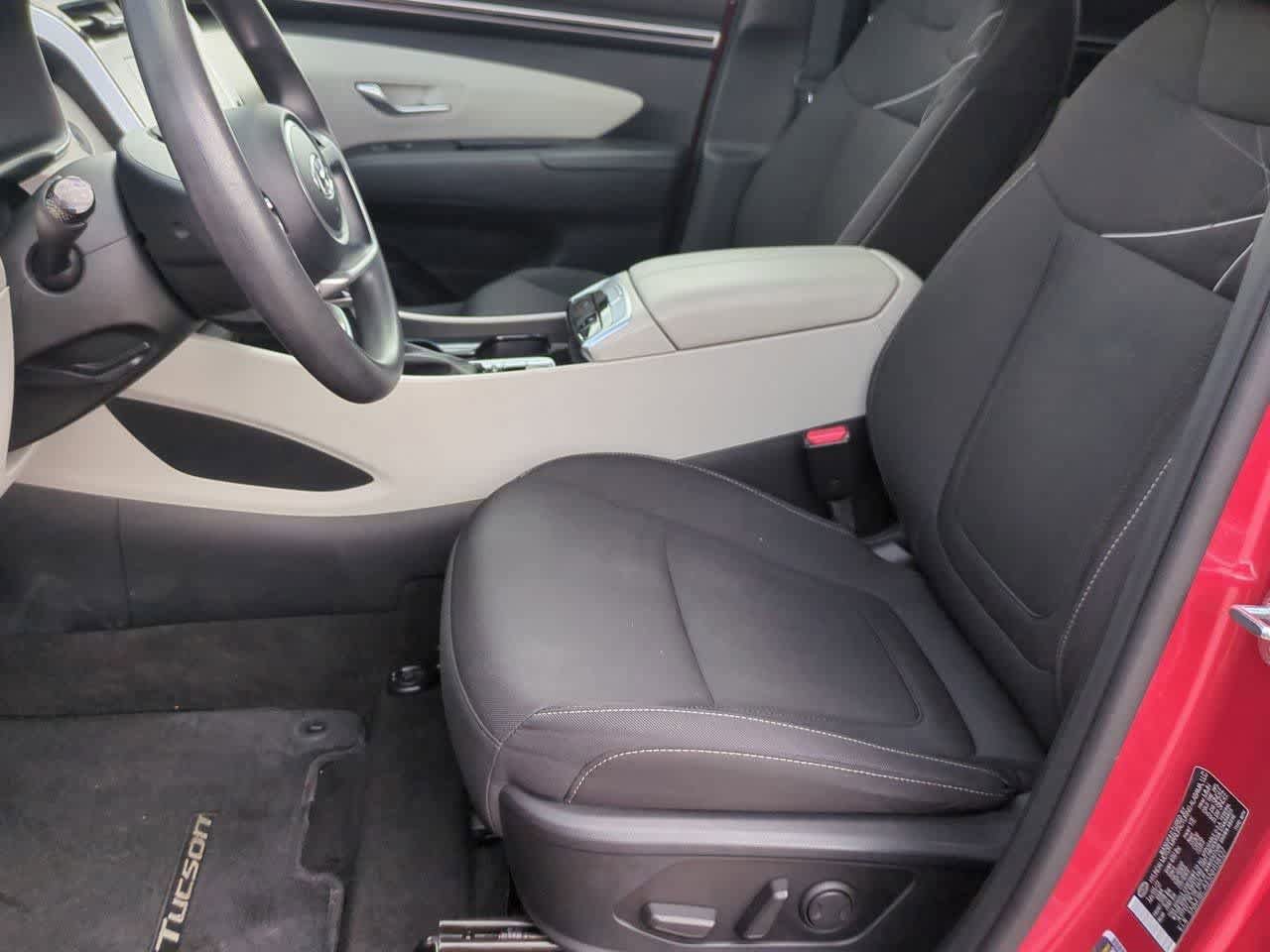 Used 2022 Hyundai Tucson SEL w/ Cargo Package AWD/4WD image 15