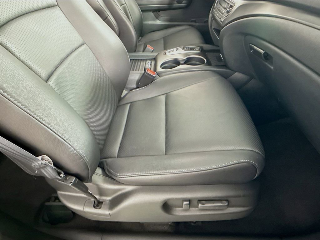 Certified 2023 Honda Passport EX-L image 38