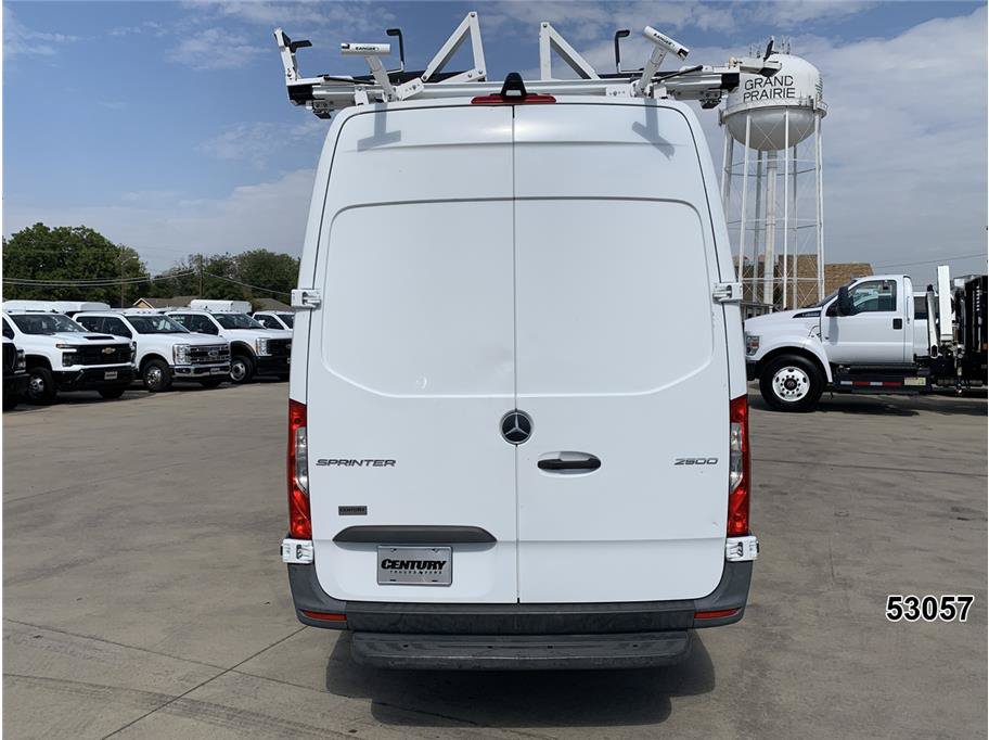 Used 2021 Mercedes-Benz Sprinter 2500 w/ Driver Convenience Package image 9