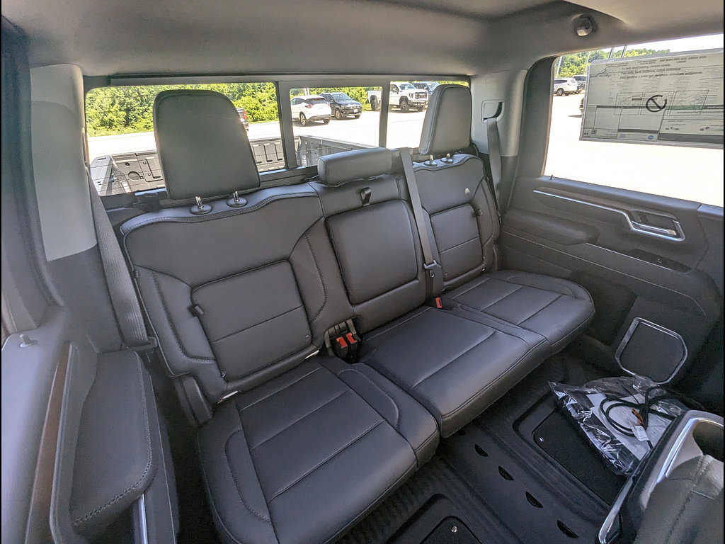 New 2026 GMC Sierra 3500 Denali w/ Denali Reserve Package AWD/4WD image 17