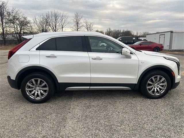 Used 2023 Cadillac XT4 Premium Luxury w/ Technology Package image 6