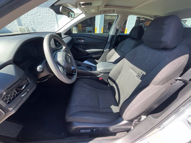 Used 2025 Honda Accord SE image 13
