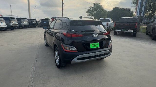 Used 2023 Hyundai Kona SEL AWD/4WD image 7