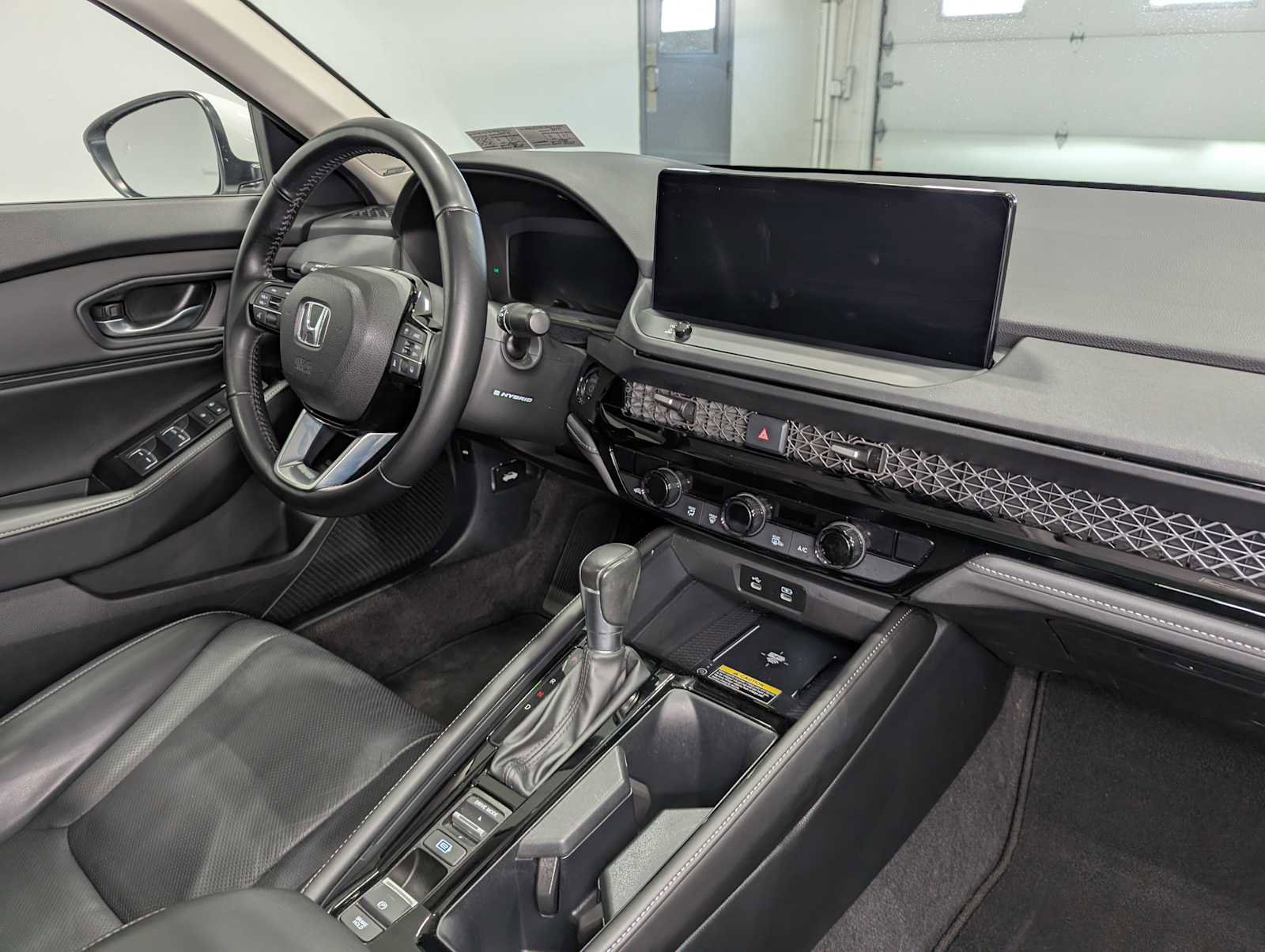 Used 2023 Honda Accord Touring image 43