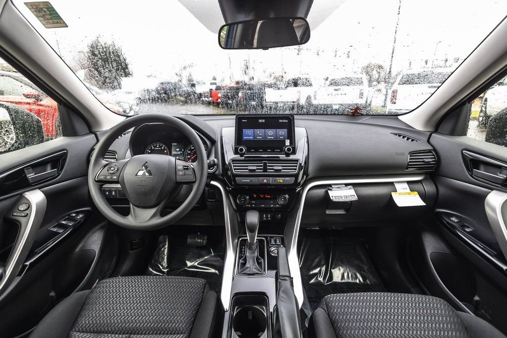 New 2026 Mitsubishi Eclipse Cross LE AWD/4WD image 25