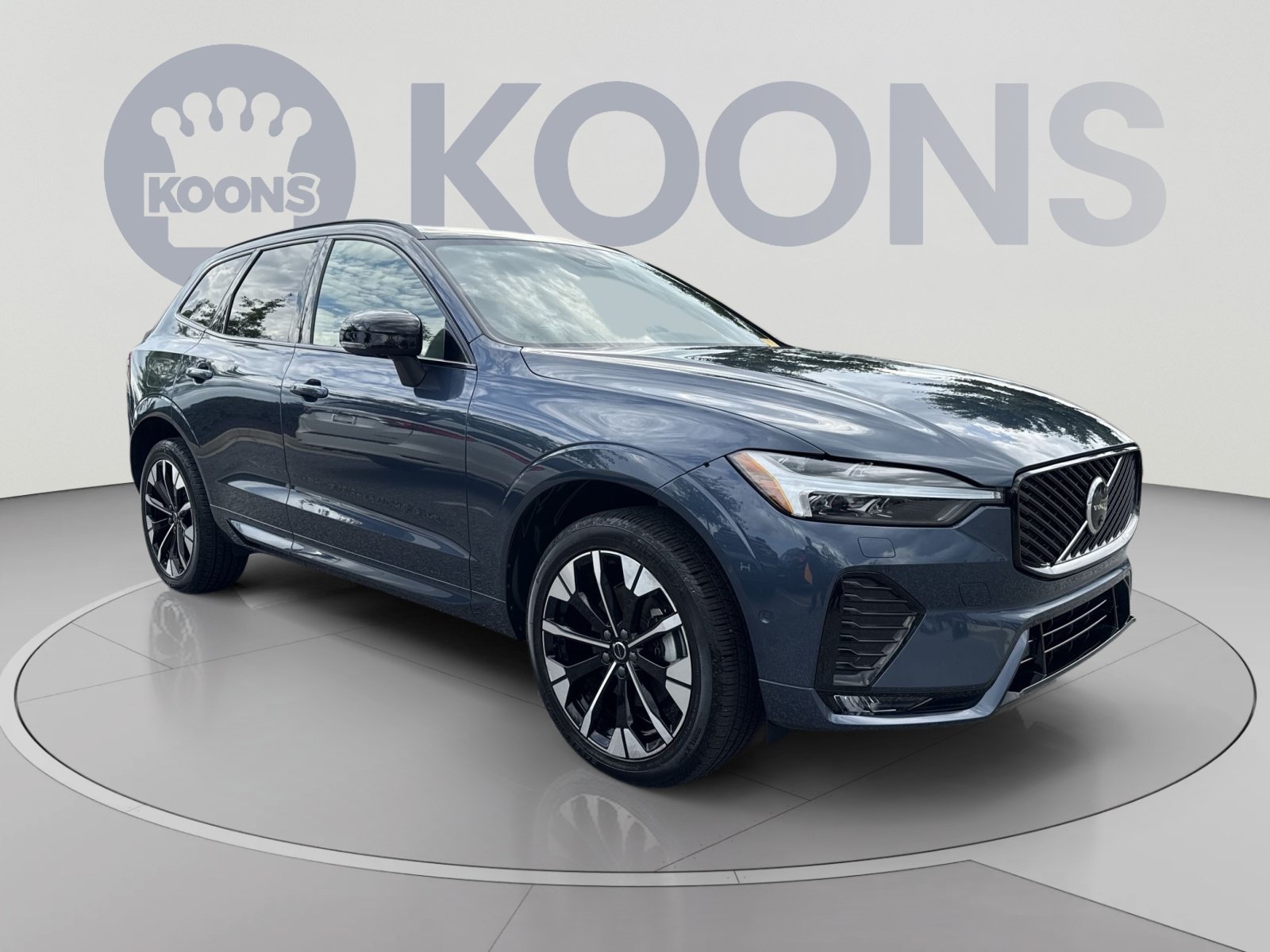 Certified 2026 Volvo XC60 B5 Plus AWD/4WD image 10