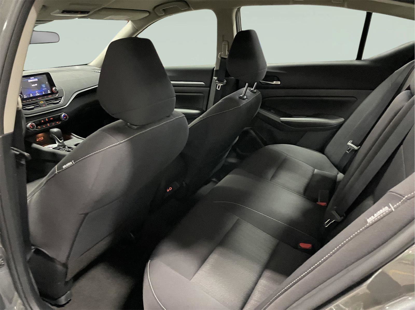 Used 2022 Nissan Altima 2.5 SV image 14