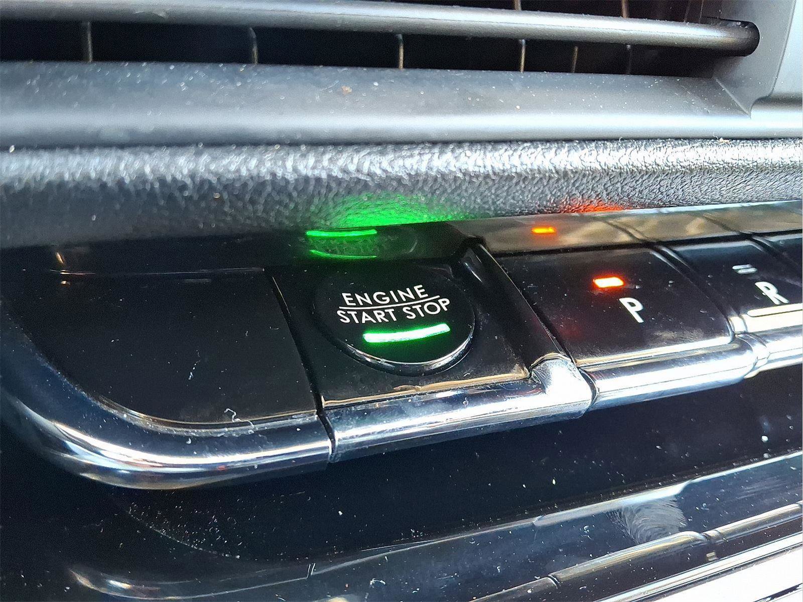 Used 2024 Lincoln Corsair AWD w/ Equipment Group 101A image 25