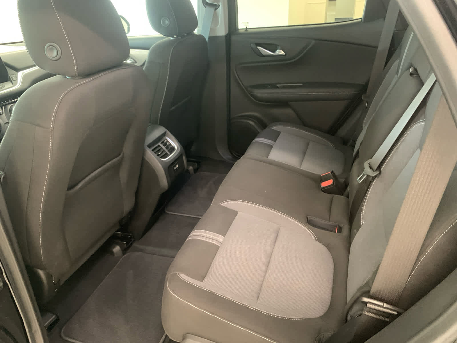 Used 2023 Chevrolet Blazer LT w/ Convenience Package image 14