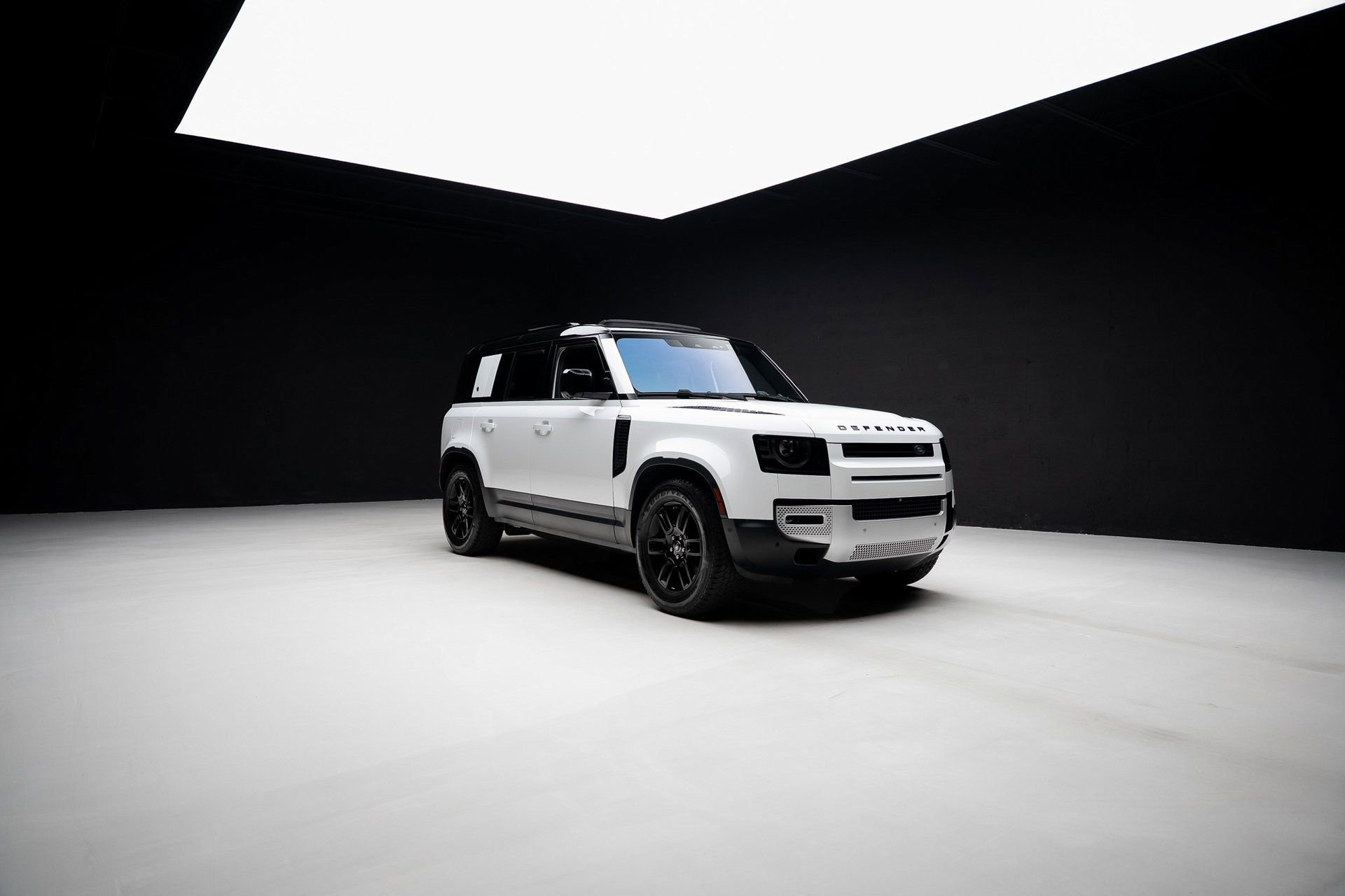 Used 2021 Land Rover Defender 110 S image 85