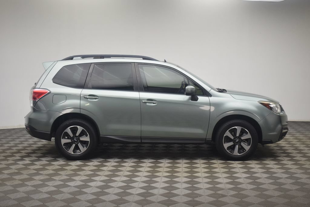Used 2017 Subaru Forester 2.5i Premium AWD/4WD image 13