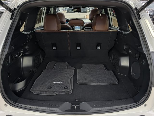 Used 2025 Subaru Forester Touring AWD/4WD image 29