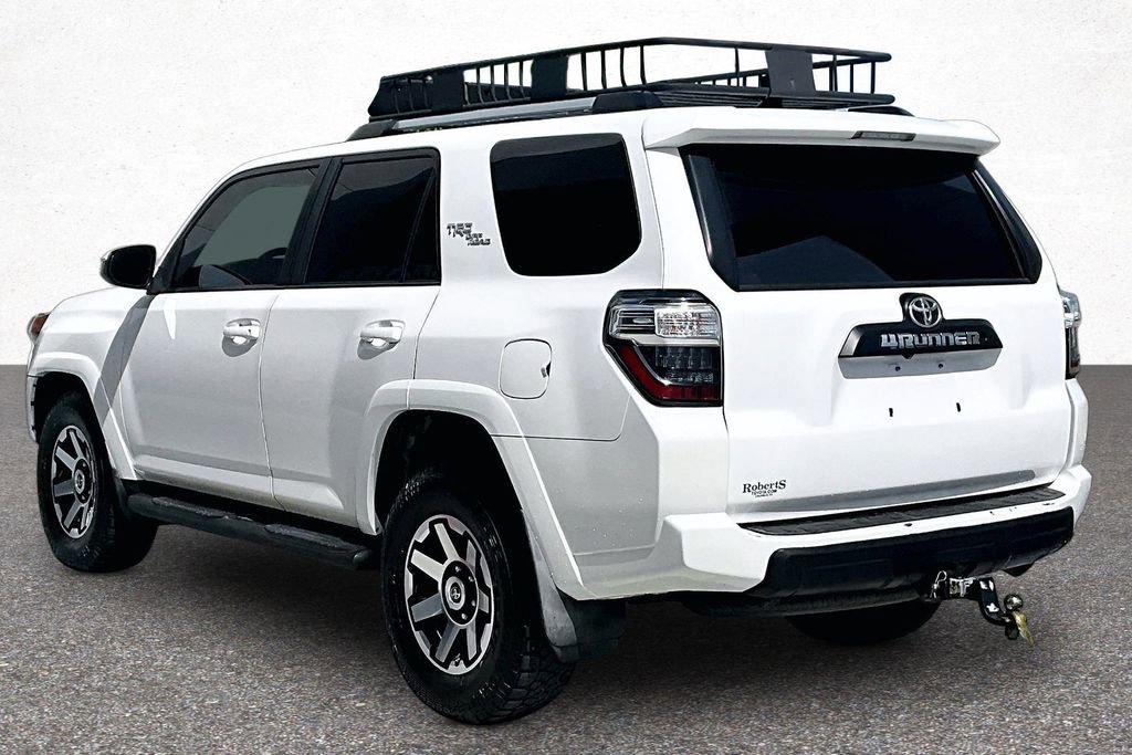 Used 2018 Toyota 4Runner TRD Off-Road AWD/4WD image 5