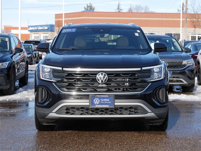 Certified 2024 Volkswagen Atlas Cross Sport SE image 2