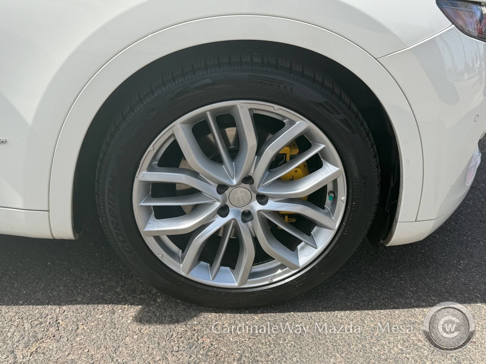 Used 2019 Maserati Levante GranLusso AWD/4WD image 10