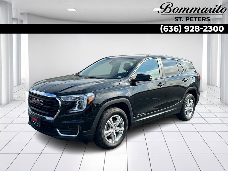 Used 2022 GMC Terrain SLE image 1