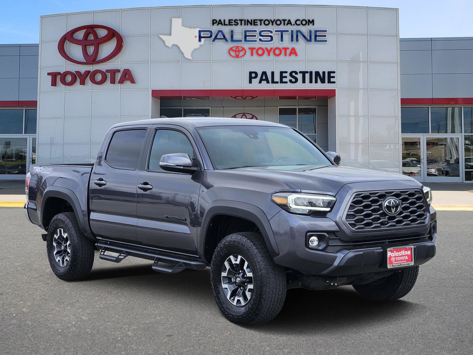 Used 2023 Toyota Tacoma TRD Off-Road image 1