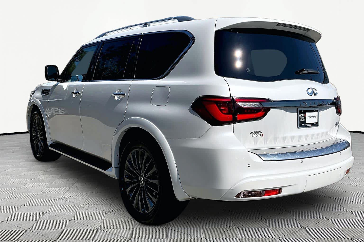 Used 2021 INFINITI QX80 Premium Select w/ Cargo Package AWD/4WD image 12
