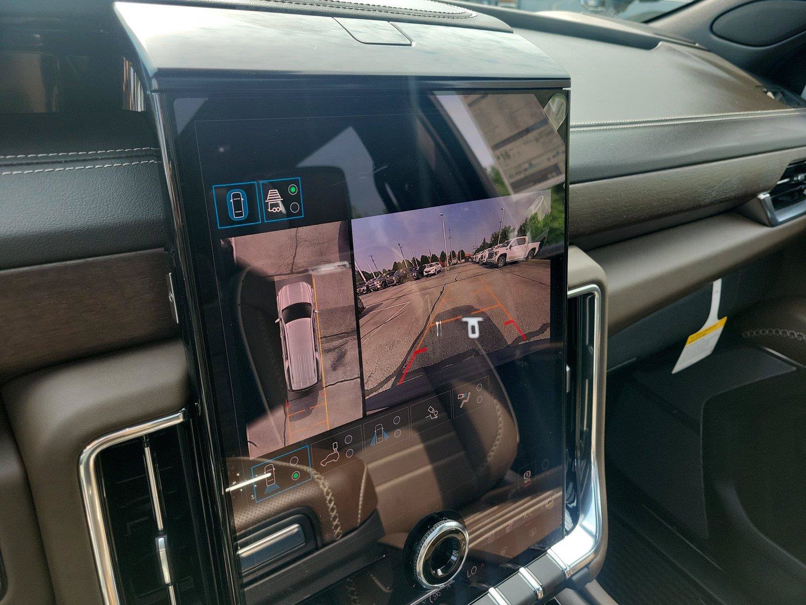 New 2026 GMC Yukon XL Denali Ultimate AWD/4WD image 27