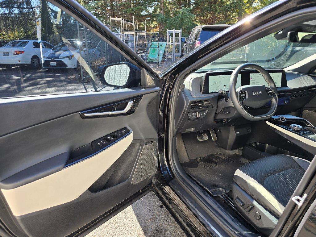 Certified 2023 Kia EV6 GT-Line AWD/4WD image 7