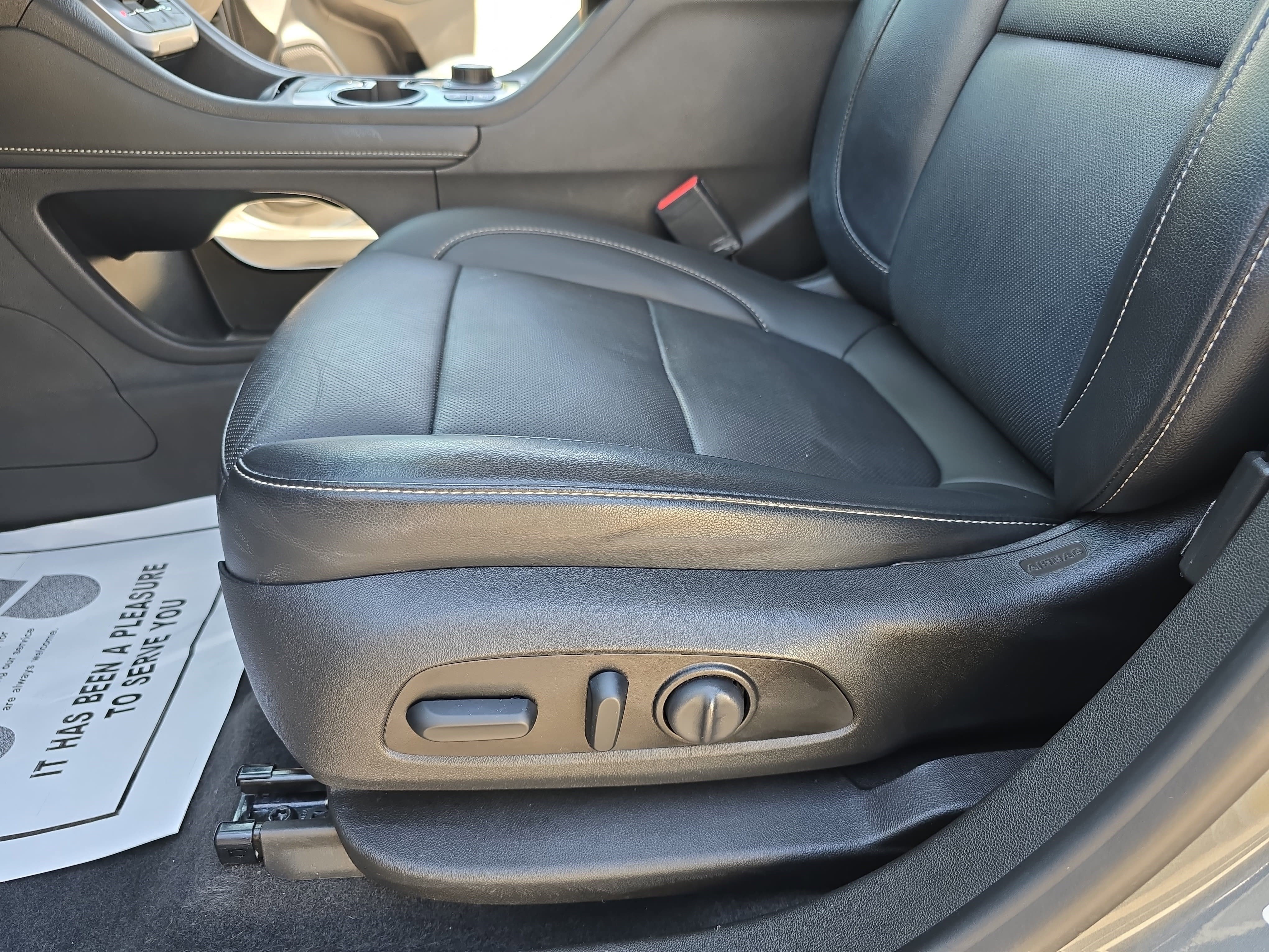 Used 2021 GMC Acadia SLT w/ Preferred Package FWD image 31
