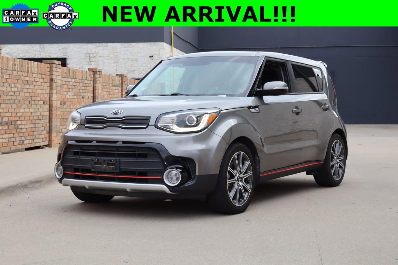 Used 2018 Kia Soul ! w/ Tech Package FWD image 2
