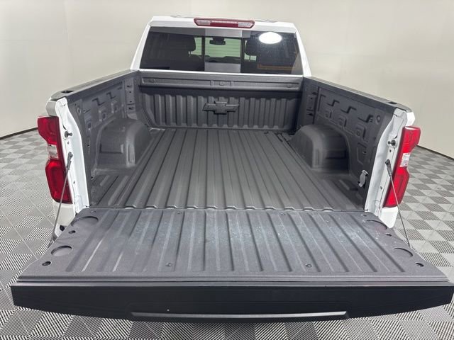 Used 2024 Chevrolet Silverado 1500 LT Trail Boss w/ Convenience Package II AWD/4WD image 11