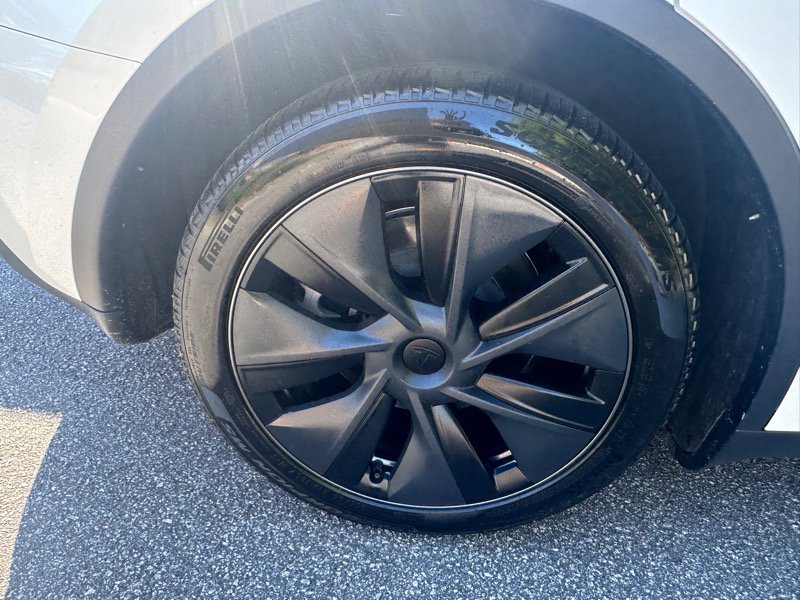 Used 2025 Tesla Model Y Long Range image 55