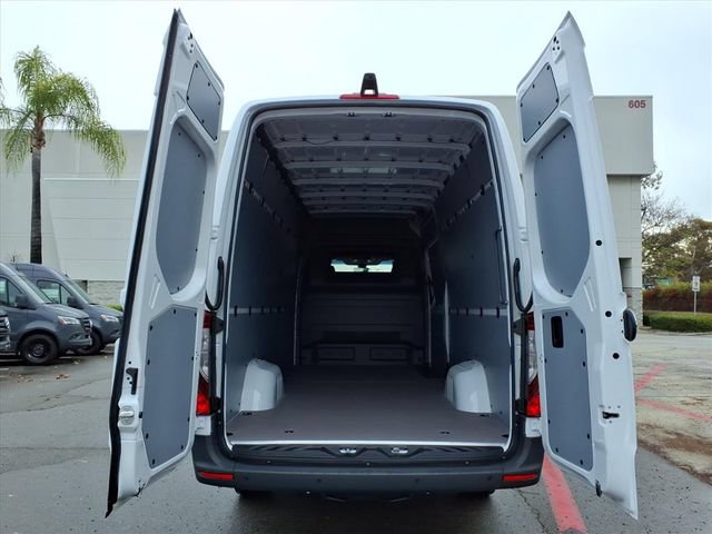 New 2026 Mercedes-Benz Sprinter 2500 image 21