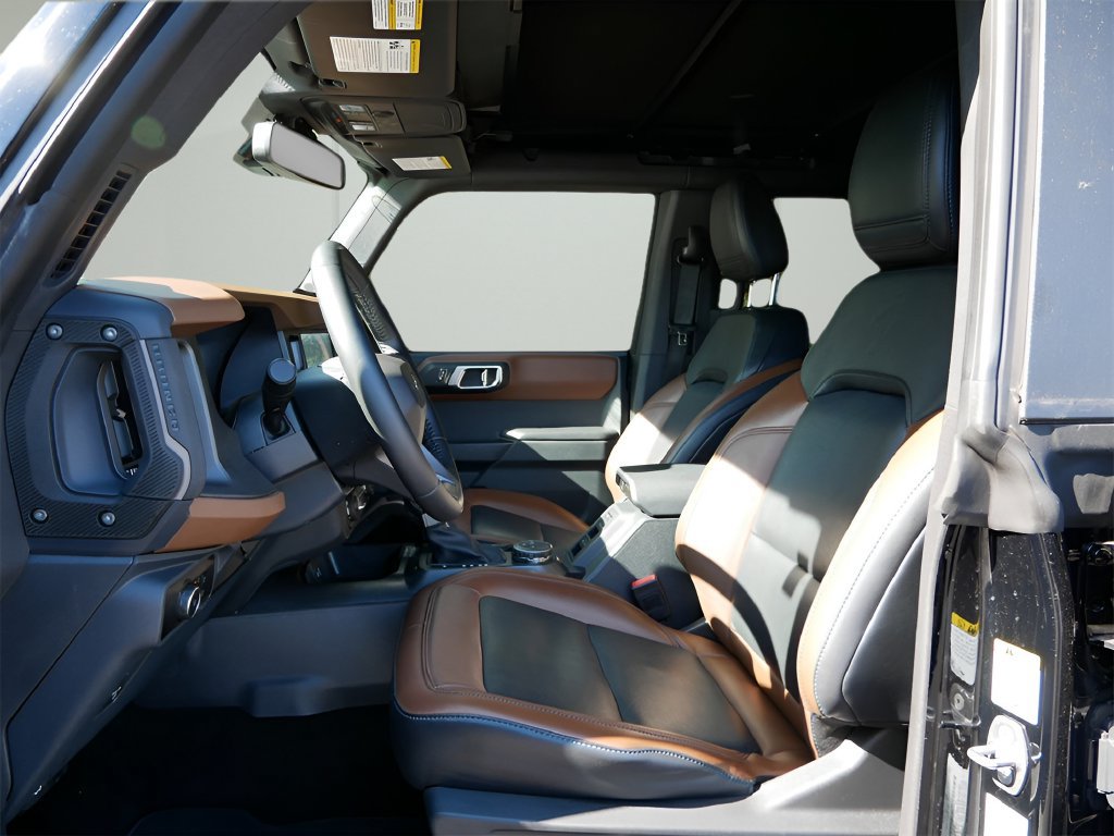 Used 2024 Ford Bronco Outer Banks AWD/4WD image 10