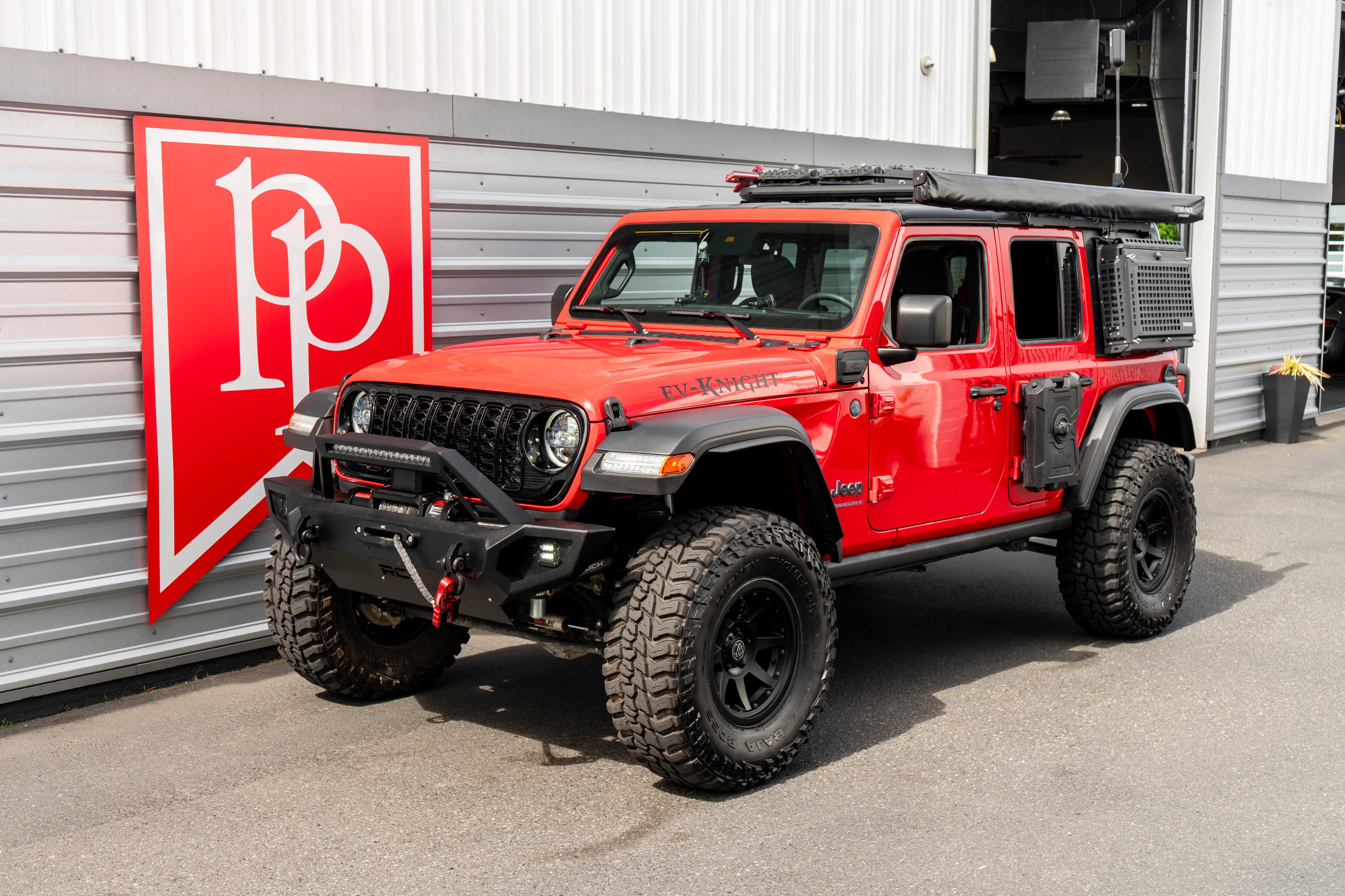 Used 2024 Jeep Wrangler Unlimited AWD/4WD image 44