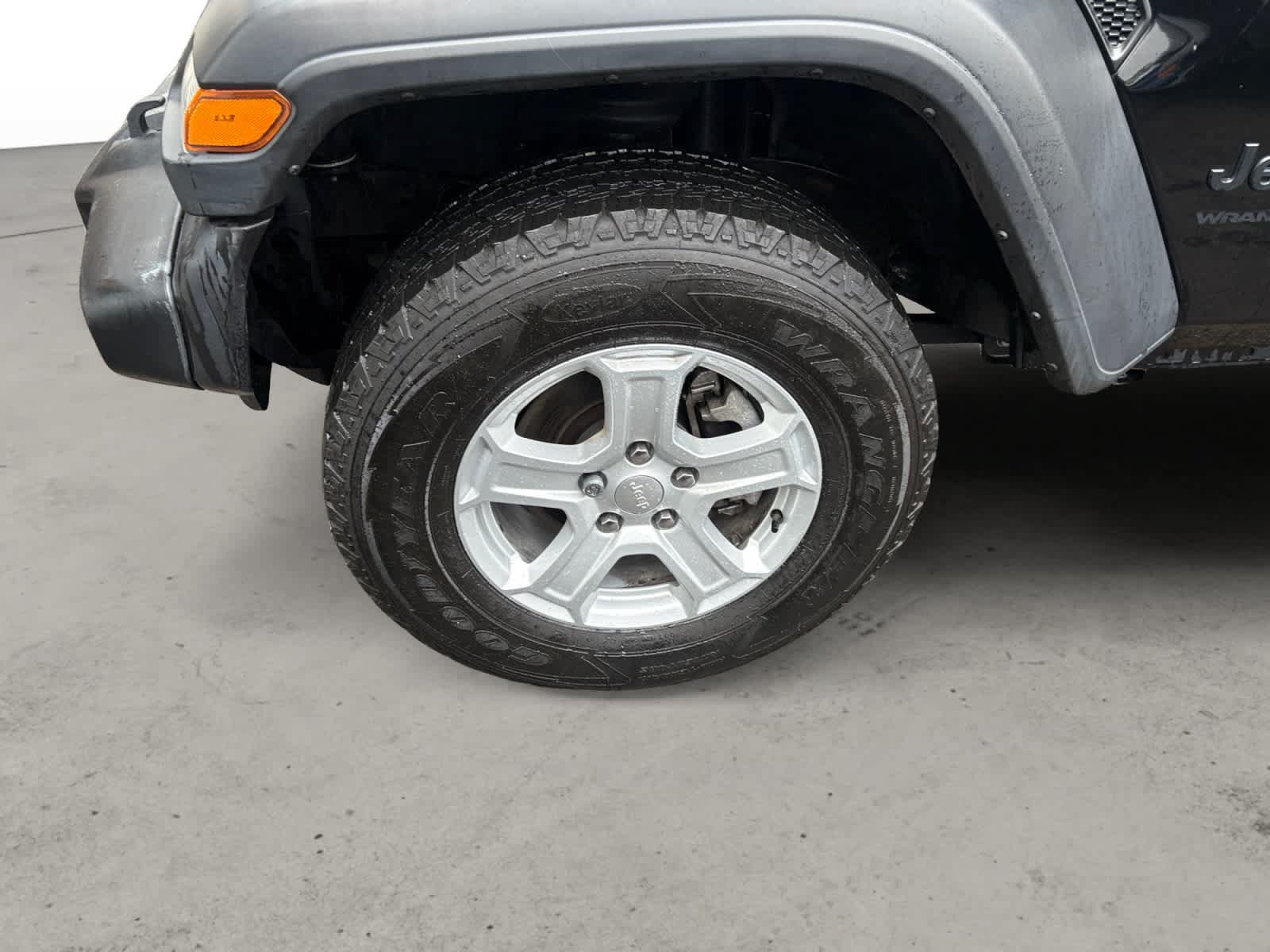 Used 2022 Jeep Wrangler Sport AWD/4WD image 8