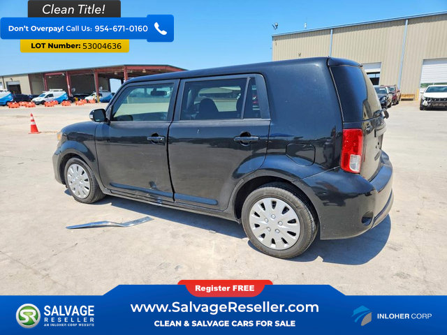 Used 2013 Scion xB FWD image 3
