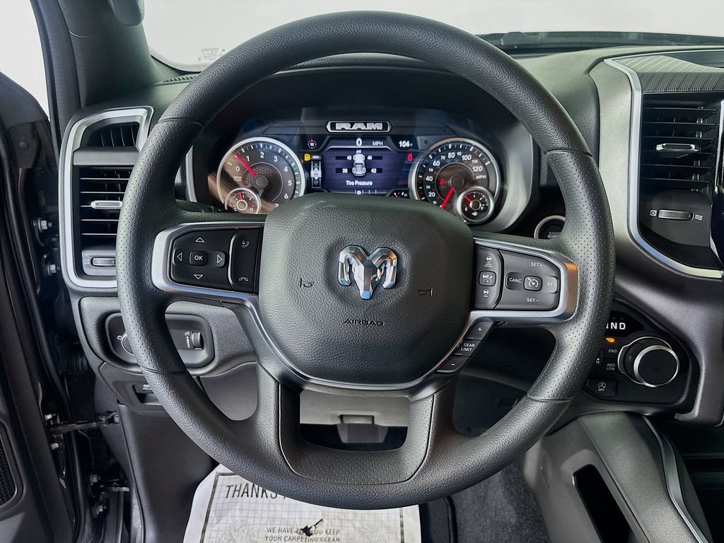 New 2026 RAM 1500 Express AWD/4WD image 9