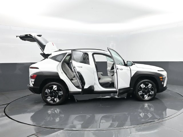 Used 2025 Hyundai Kona SEL AWD/4WD image 28