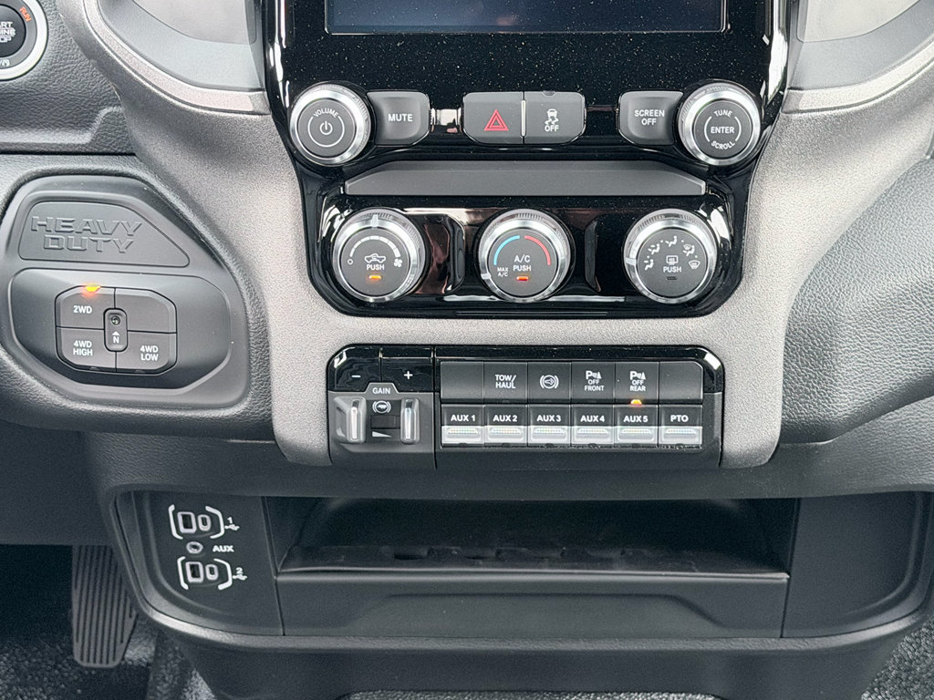 New 2026 RAM 3500 Tradesman w/ Chrome Appearance Group A AWD/4WD image 17