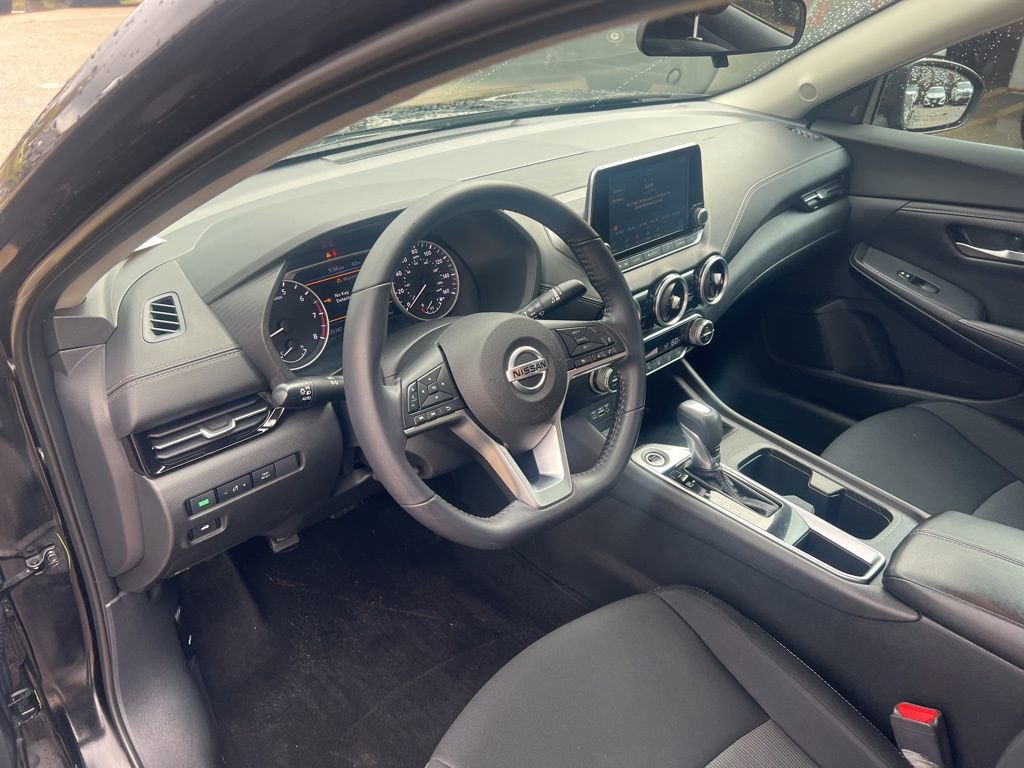 Used 2020 Nissan Sentra SV image 6