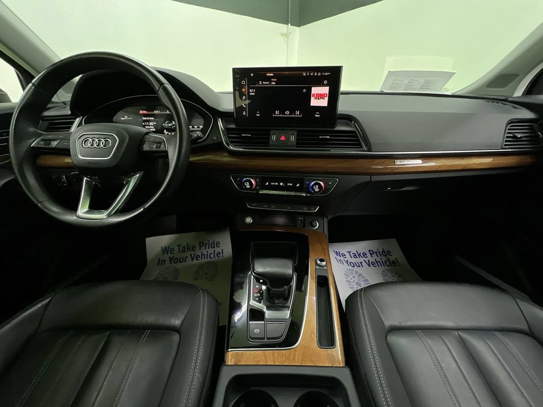 Used 2023 Audi Q5 2.0T Premium Plus w/ Premium Plus Package AWD/4WD image 19