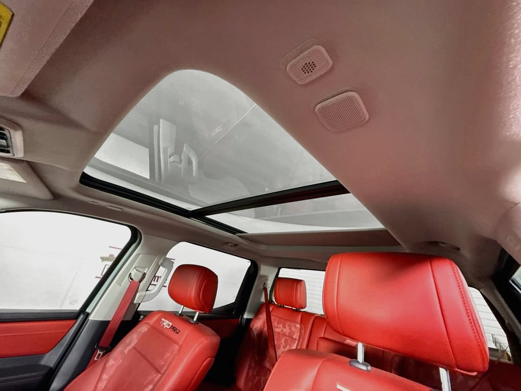 Certified 2022 Toyota Tundra TRD Pro AWD/4WD image 12