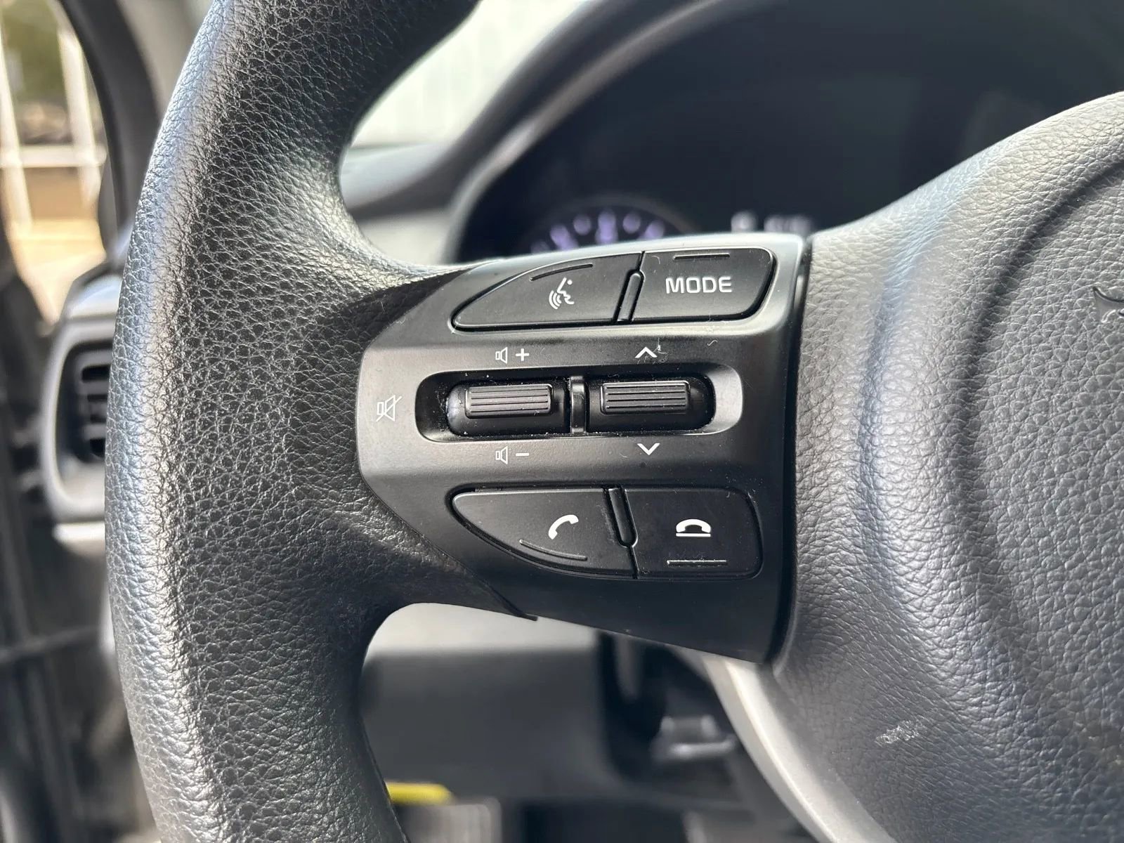 Used 2022 Kia Rio S w/ Technology Package FWD image 16