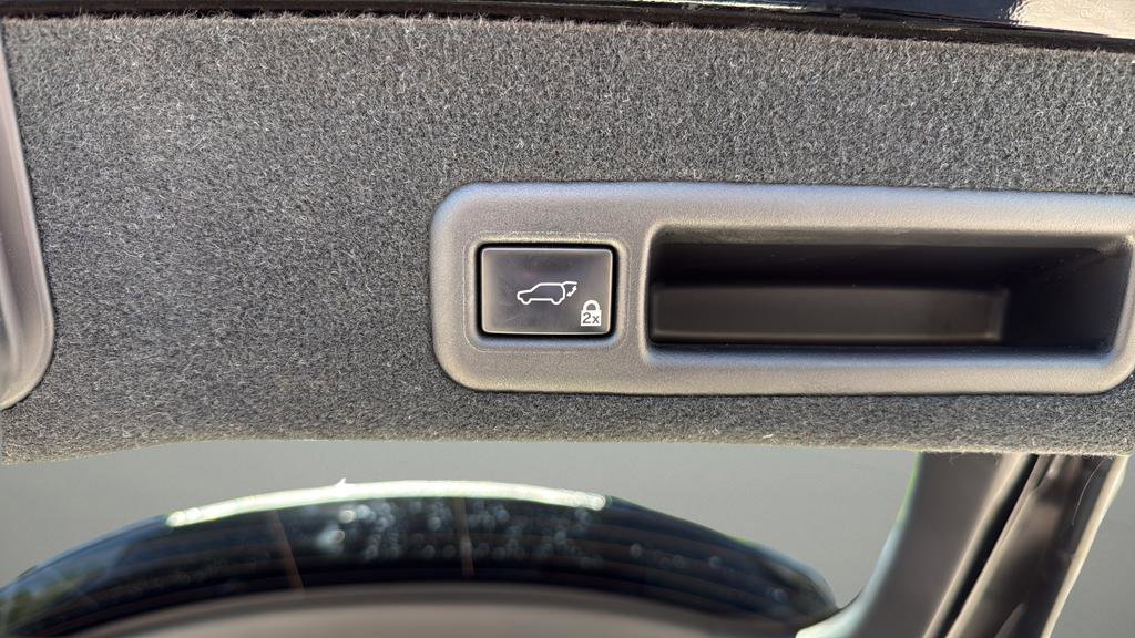 Used 2016 Lexus RX 350 AWD w/ Luxury Package image 18