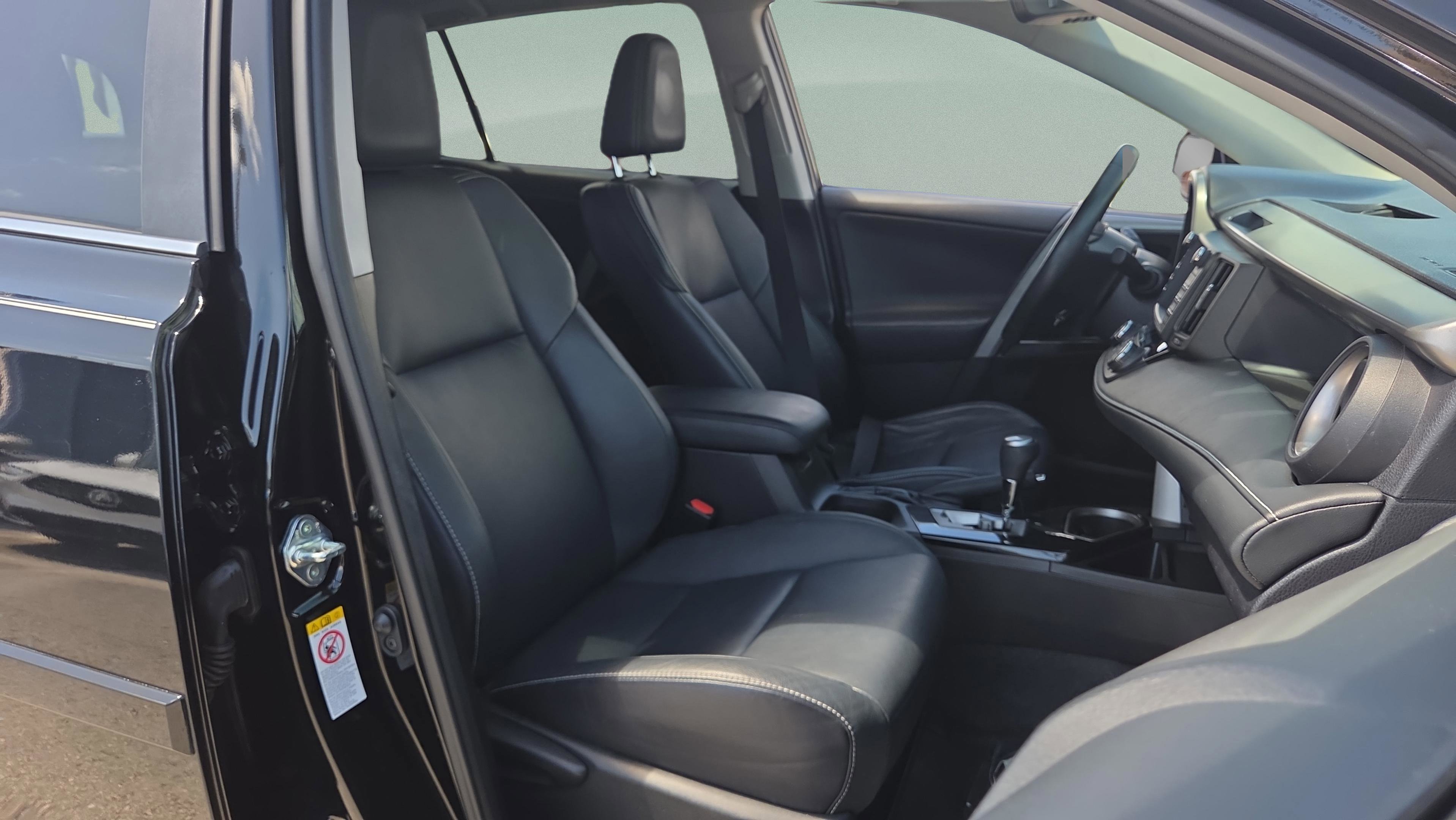 Used 2016 Toyota RAV4 Limited FWD image 20