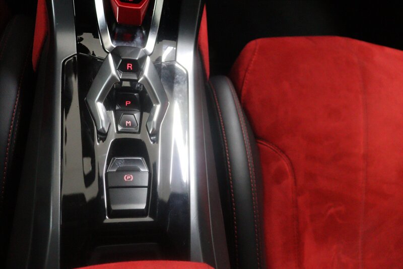 Used 2015 Lamborghini Huracan LP 610-4 AWD/4WD image 12