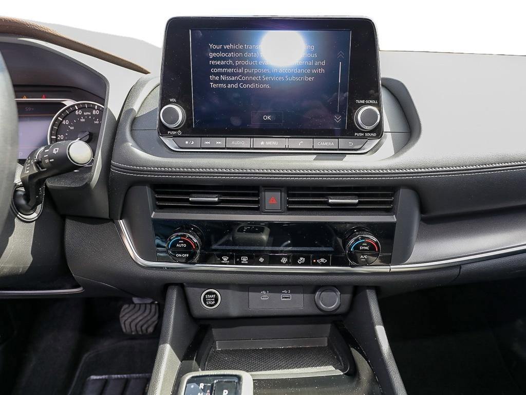 Used 2023 Nissan Rogue SV image 17