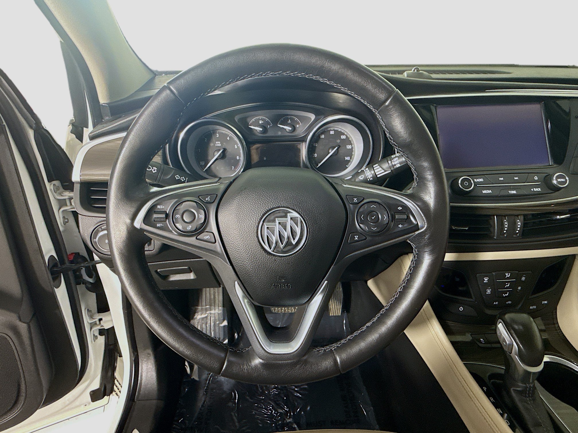 Used 2020 Buick Envision Essence FWD image 13
