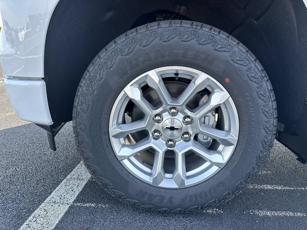 New 2026 Chevrolet Silverado 1500 RST w/ Z71 Off-Road Package AWD/4WD image 16