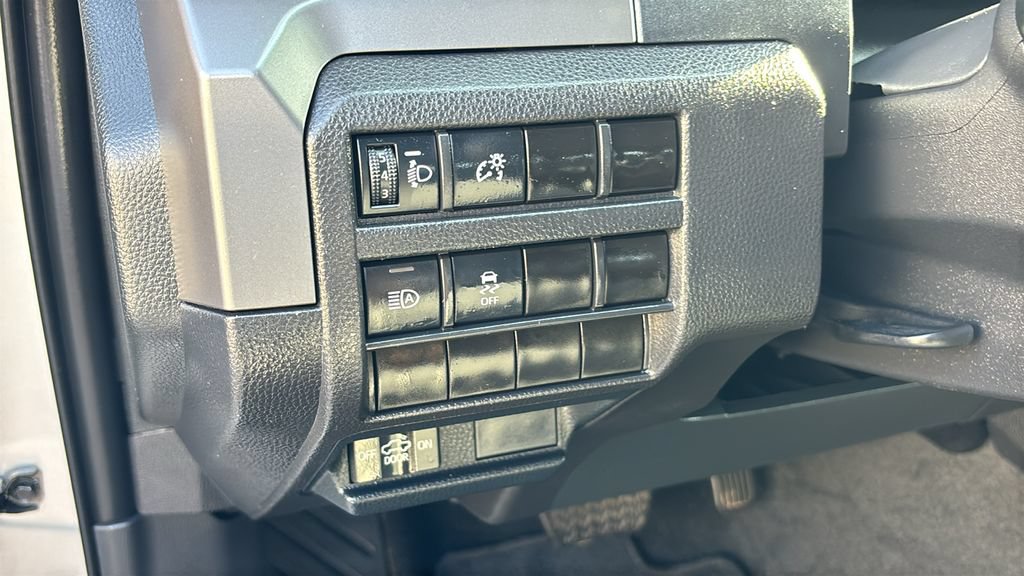 Used 2024 Toyota Tacoma TRD Off-Road AWD/4WD image 12