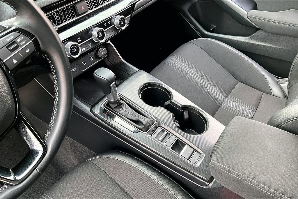 Used 2025 Honda Civic Sport image 15